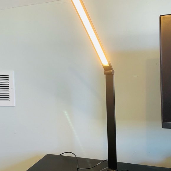 Sleek Black LED Desk Lamp with Wireless Charging - Picture 4 of 6
